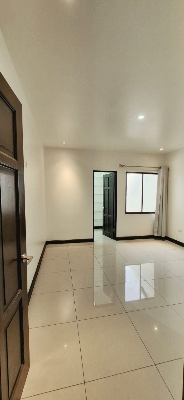 Foto original: Dormitorio principal